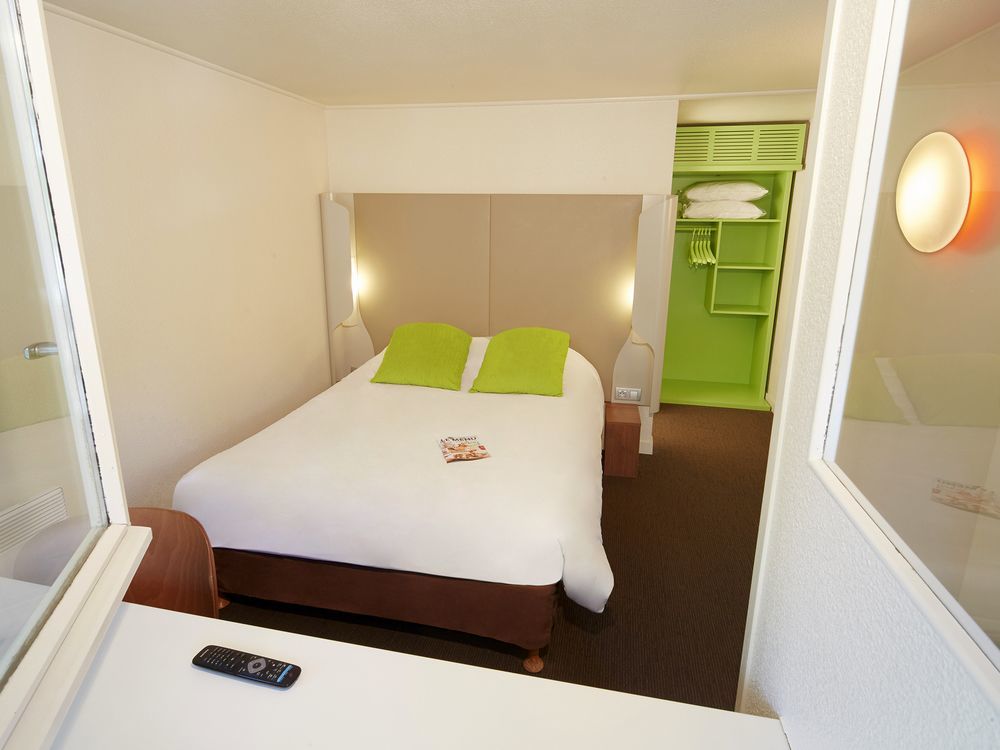 Готель Campanile Orleans - La Source Екстер'єр фото